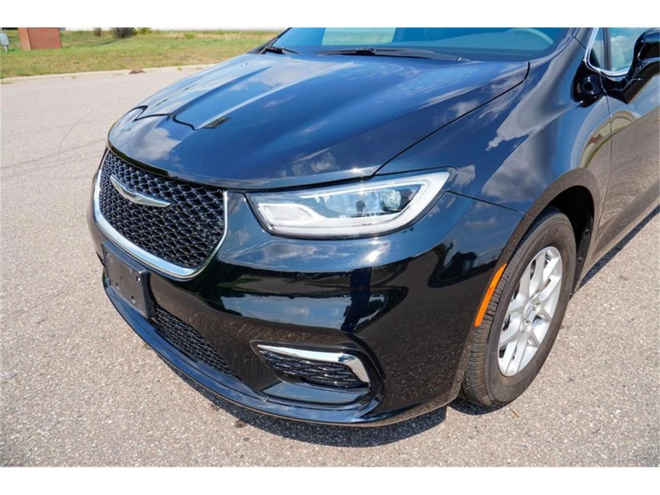 2026 Chrysler - Image 25 of 31