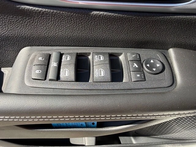 2026 Chrysler - Image 14 of 21