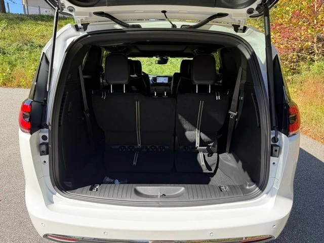 2026 Chrysler - Image 18 of 21