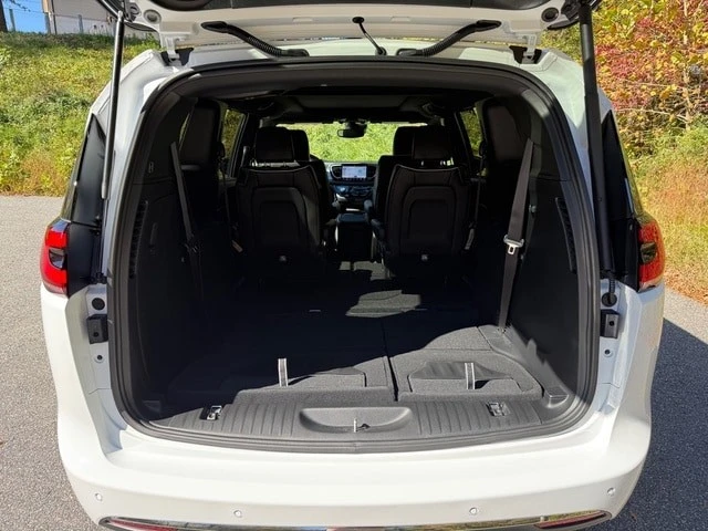 2026 Chrysler - Image 19 of 21