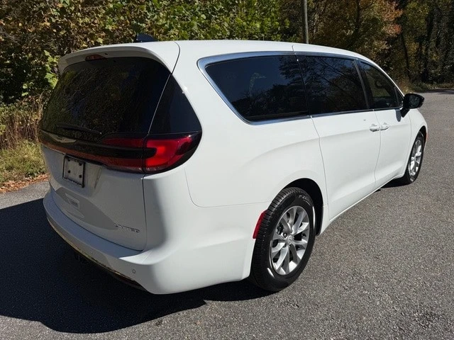 2026 Chrysler - Image 7 of 21