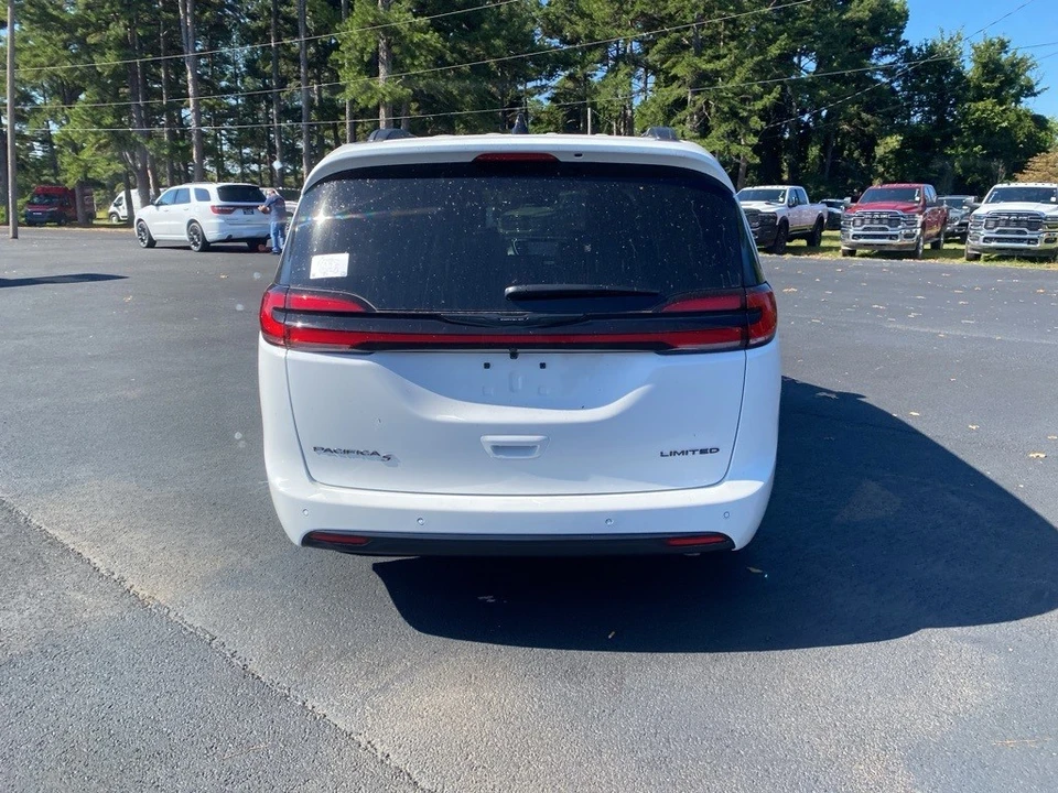 2026 Chrysler - Image 6 of 12