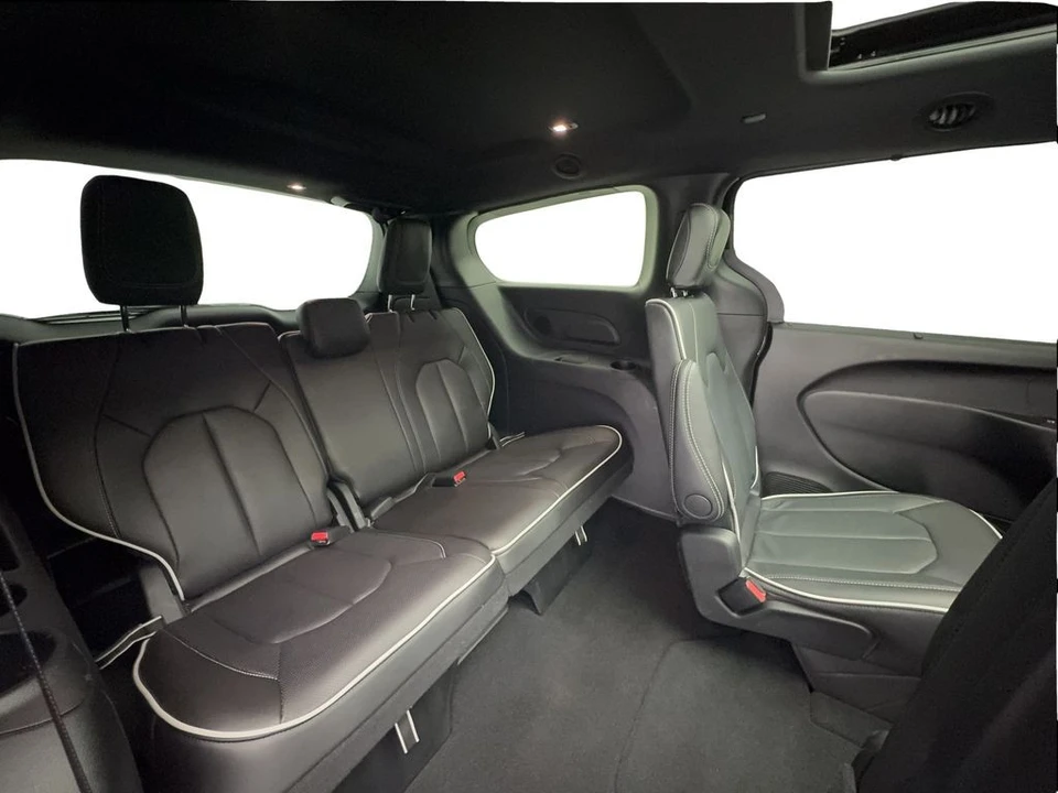 2026 Chrysler - Image 26 of 31