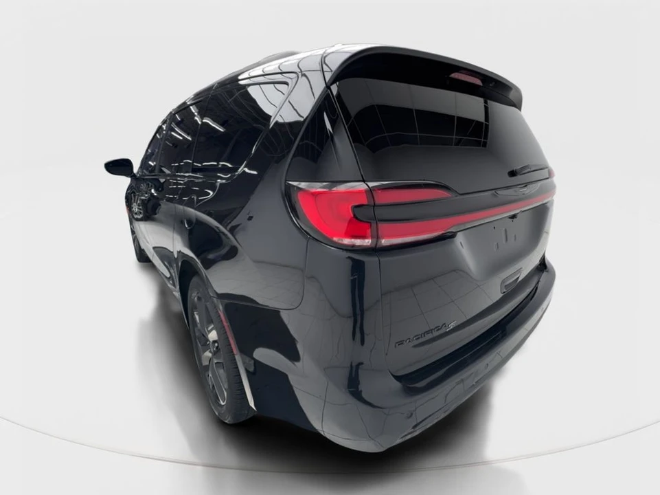 2026 Chrysler - Image 6 of 31
