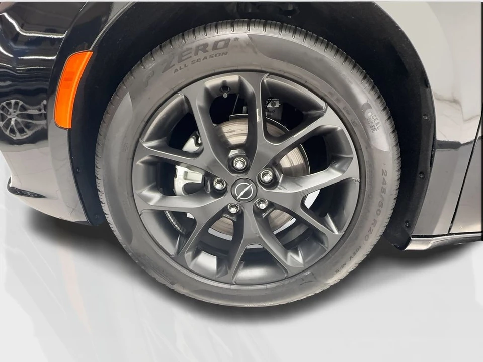 2026 Chrysler - Image 11 of 31