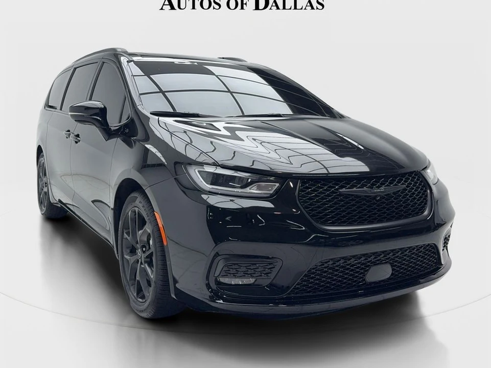 2026 Chrysler - Image 2 of 31