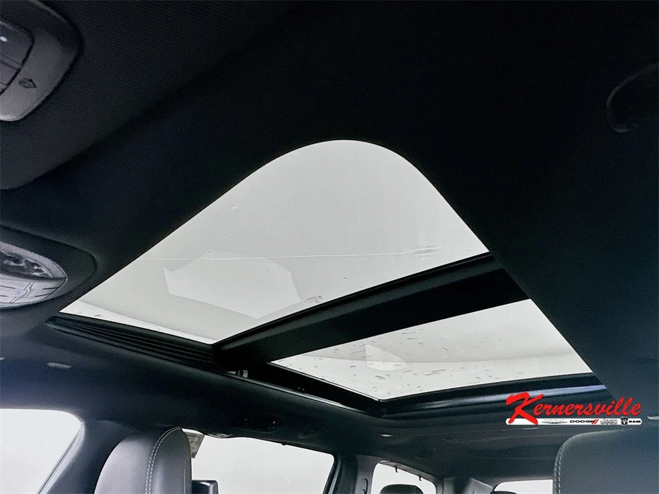 2026 Chrysler - Image 14 of 21
