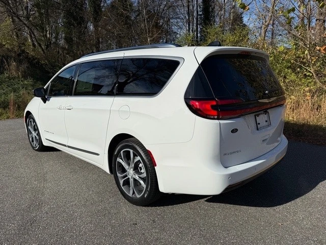 2026 Chrysler - Image 9 of 21