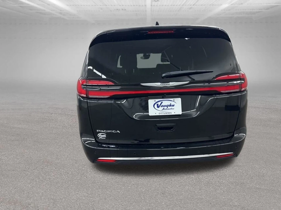 2026 Chrysler - Image 9 of 12