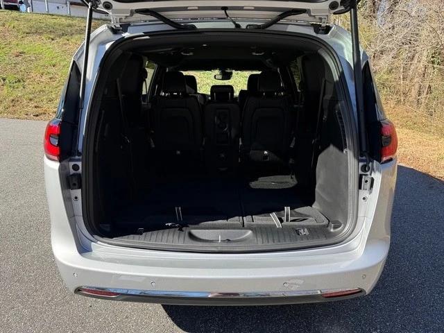 2026 Chrysler - Image 19 of 21