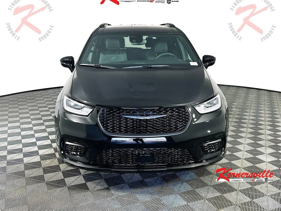 2026 Chrysler - Image 2 of 21