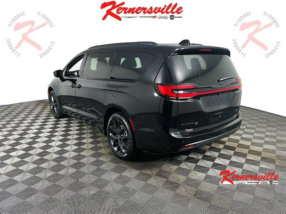 2026 Chrysler - Image 5 of 21