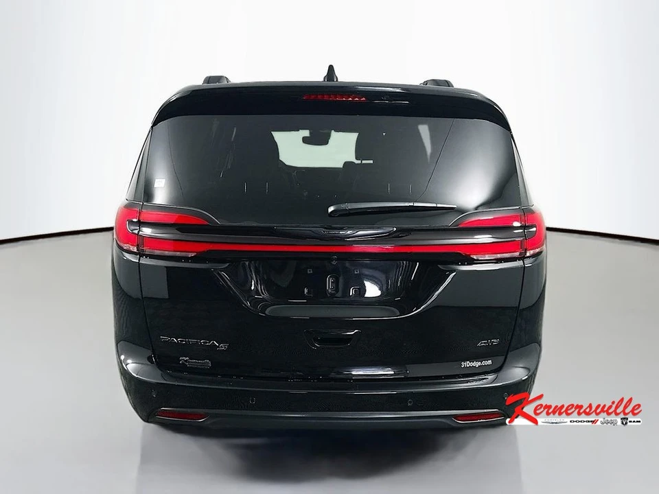 2026 Chrysler - Image 6 of 21