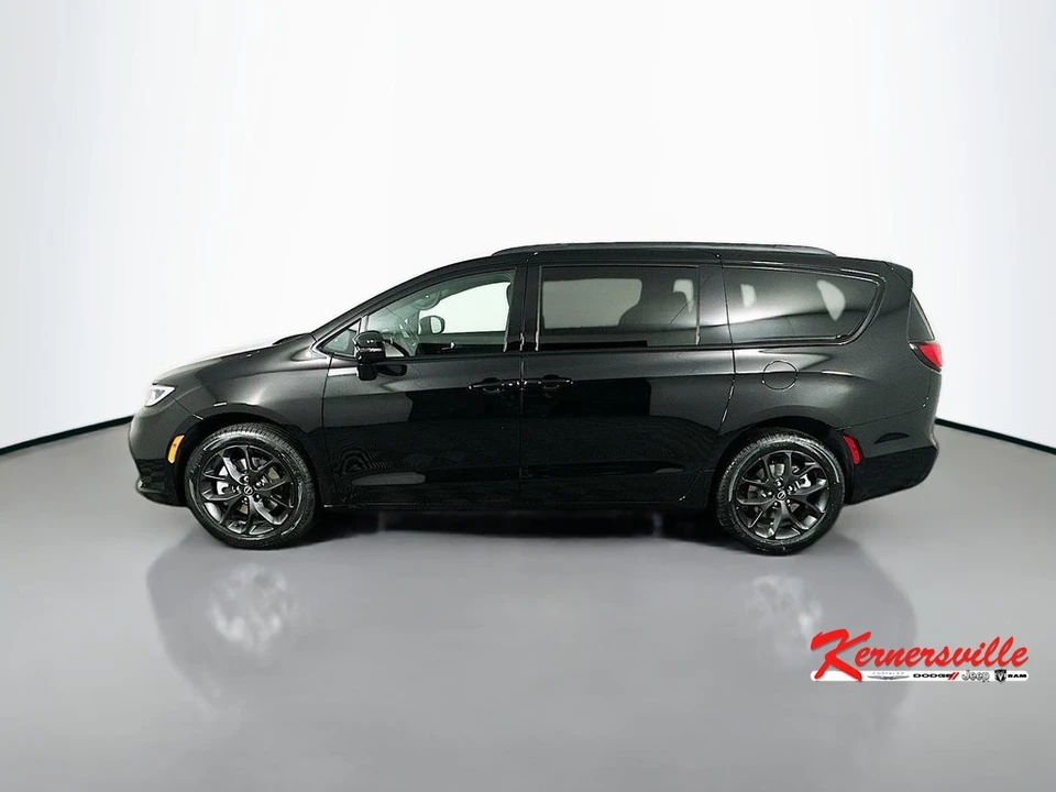 2026 Chrysler - Image 4 of 22
