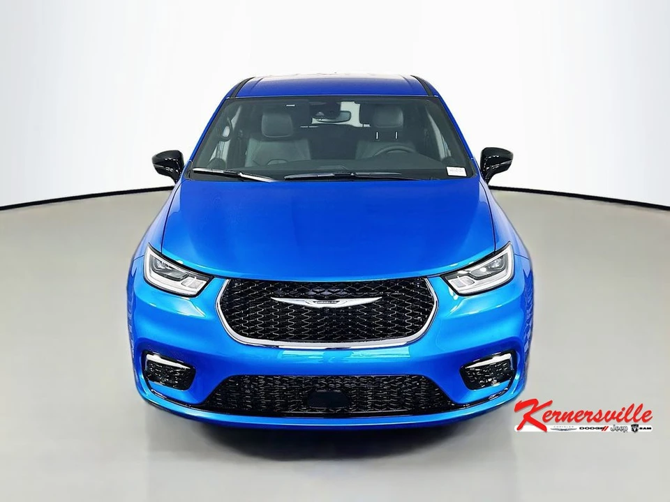 2026 Chrysler - Image 2 of 21