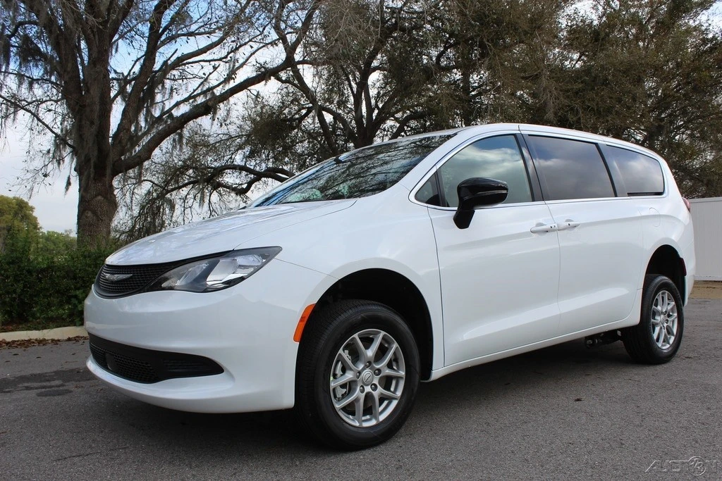 2026 Chrysler - Image 6 of 12