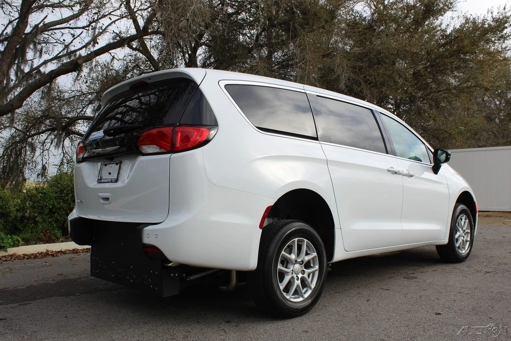 2026 Chrysler - Image 5 of 12