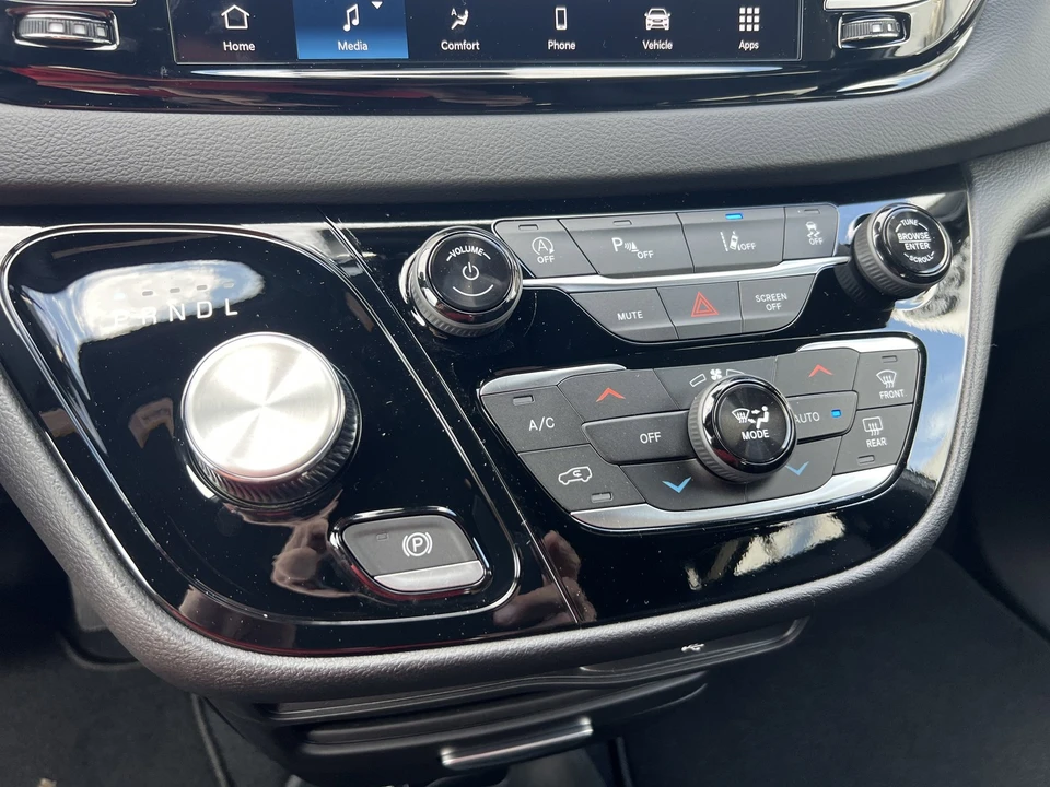 2026 Chrysler - Image 16 of 22