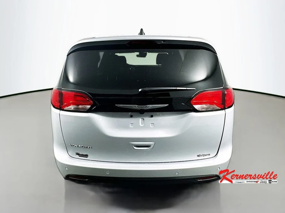 2026 Chrysler - Image 6 of 12
