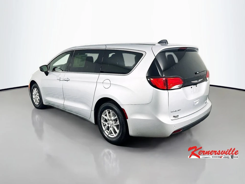 2026 Chrysler - Image 5 of 12
