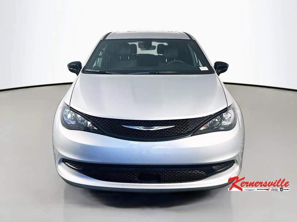 2026 Chrysler - Image 2 of 12