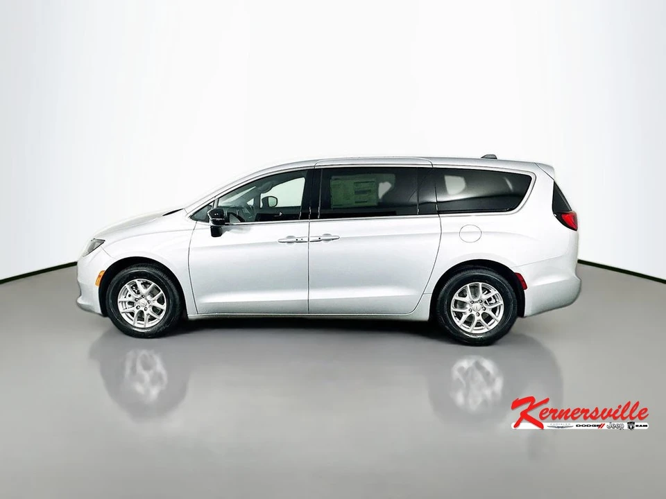 2026 Chrysler - Image 4 of 12