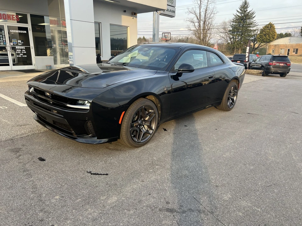2026 Dodge Charger 8th Gen - Image 6 of 26