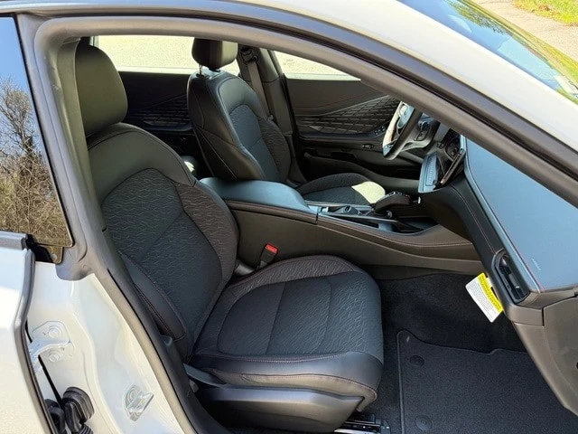 2026 Dodge Charger 8th Gen - Image 18 of 21