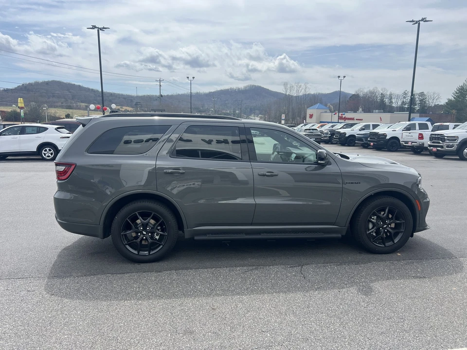 2026 Dodge Durango 3rd Gen - Image 4 of 31