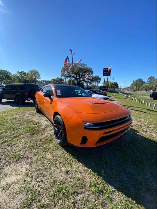2026 Dodge Challenger - Image 4 of 7