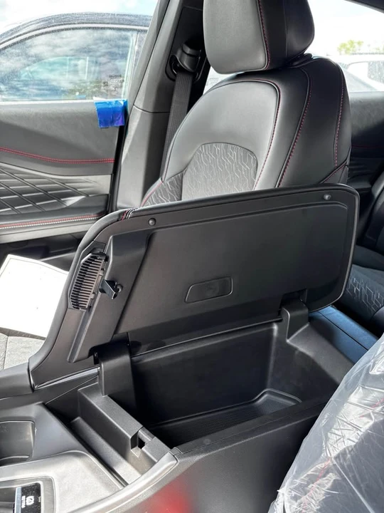 2026 Dodge Charger 8th Gen - Image 9 of 14