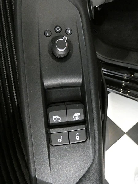 2026 Dodge Charger 8th Gen - Image 22 of 27