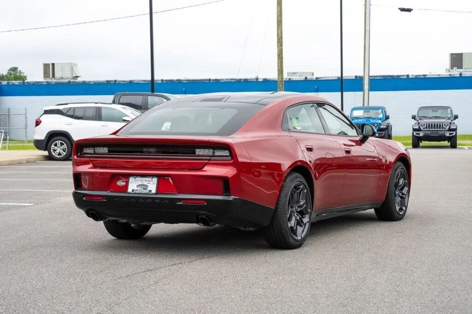 2026 Dodge Charger 8th Gen - Image 7 of 20