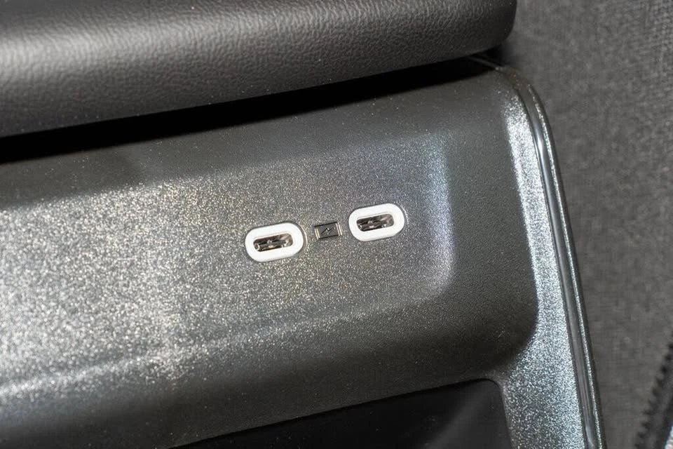 2026 Dodge Charger 8th Gen - Image 18 of 20