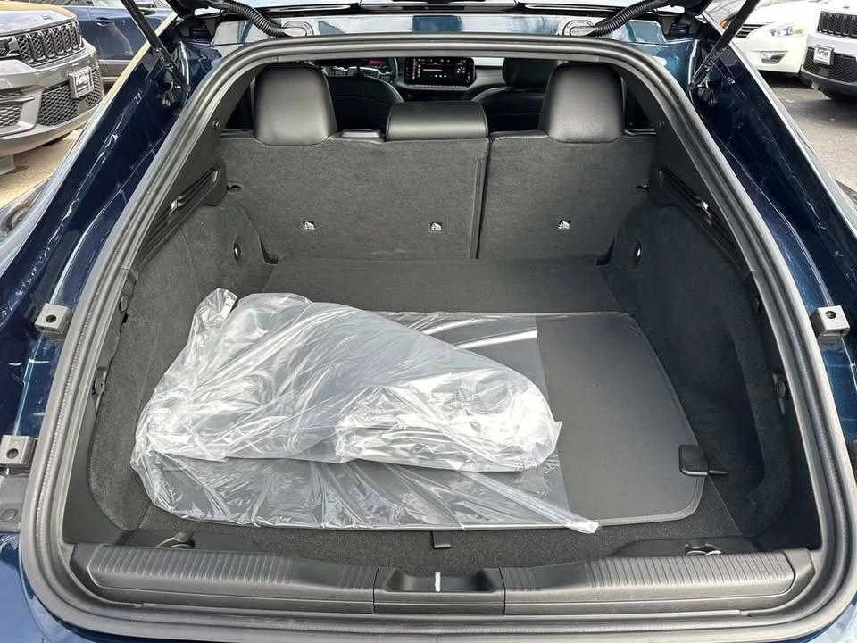2026 Dodge Charger 8th Gen - Image 14 of 20