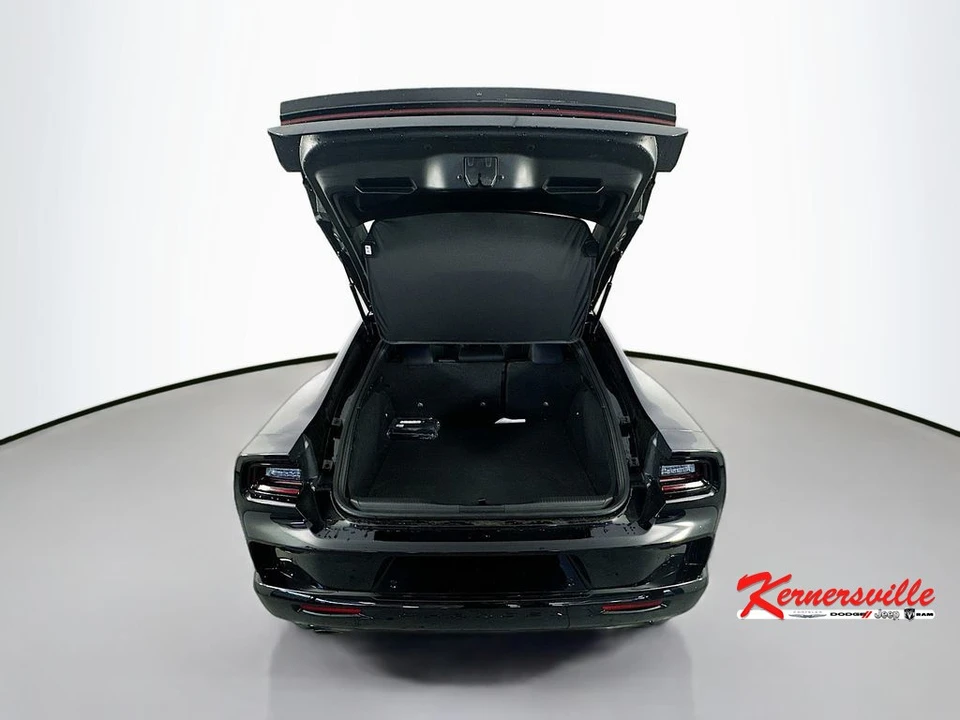 2026 Dodge Charger 8th Gen - Image 16 of 21