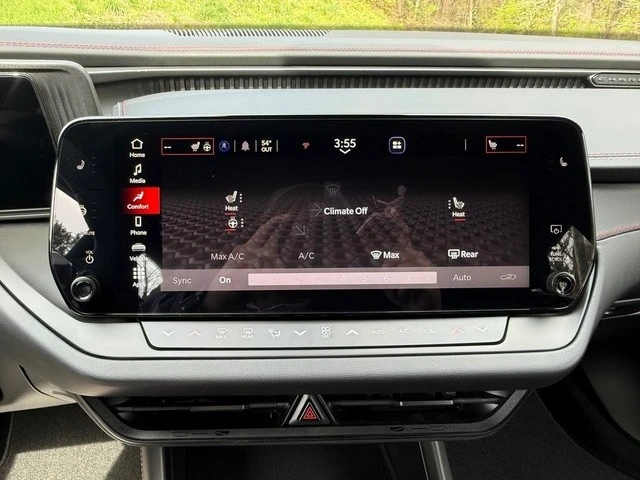 2026 Dodge Charger 8th Gen - Image 23 of 30