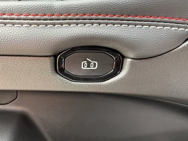 2026 Dodge Charger 8th Gen - Image 14 of 30