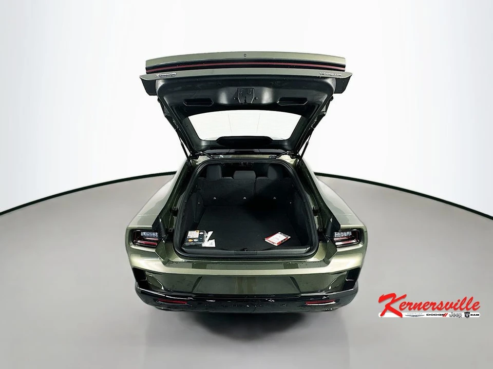 2026 Dodge Charger 8th Gen - Image 16 of 21