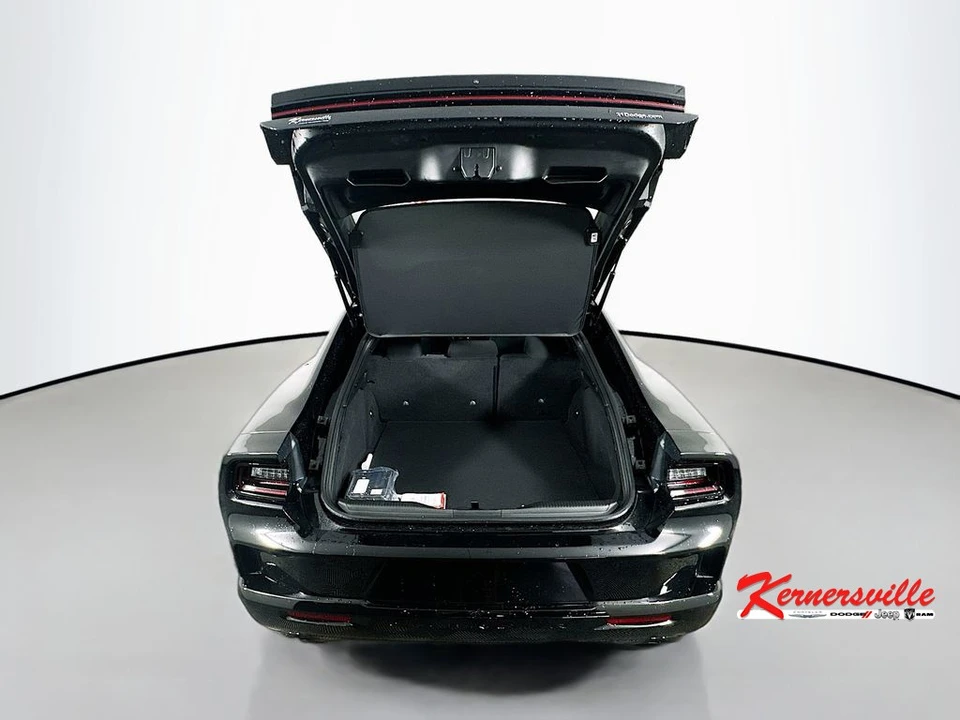 2026 Dodge Charger 8th Gen - Image 16 of 21