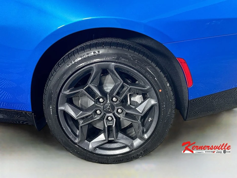 2026 Dodge Charger 8th Gen - Image 17 of 21