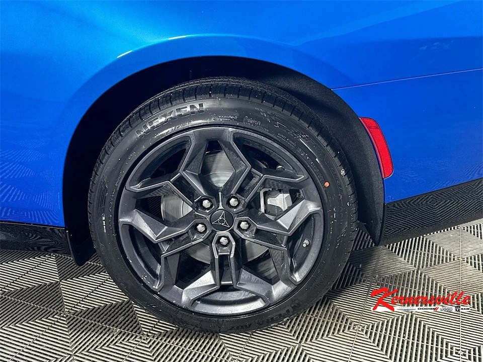 2026 Dodge Charger 8th Gen - Image 17 of 21