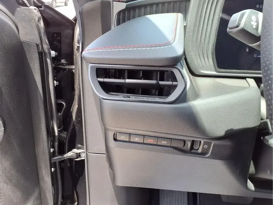 2026 Dodge Charger 8th Gen - Image 12 of 19