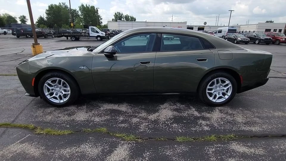 2026 Dodge Charger 8th Gen - Image 4 of 20