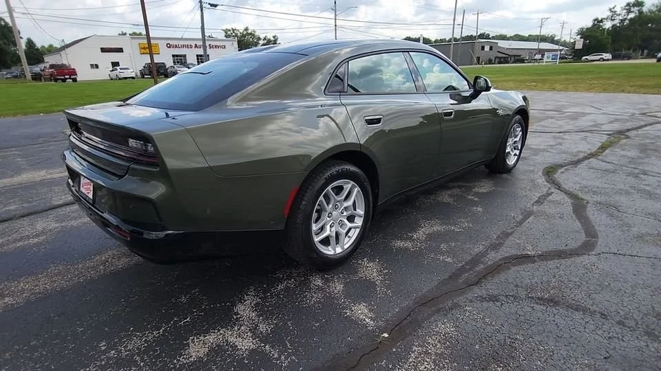 2026 Dodge Charger 8th Gen - Image 7 of 20