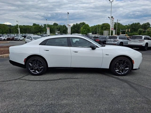 2026 Dodge Charger 8th Gen - Image 7 of 20