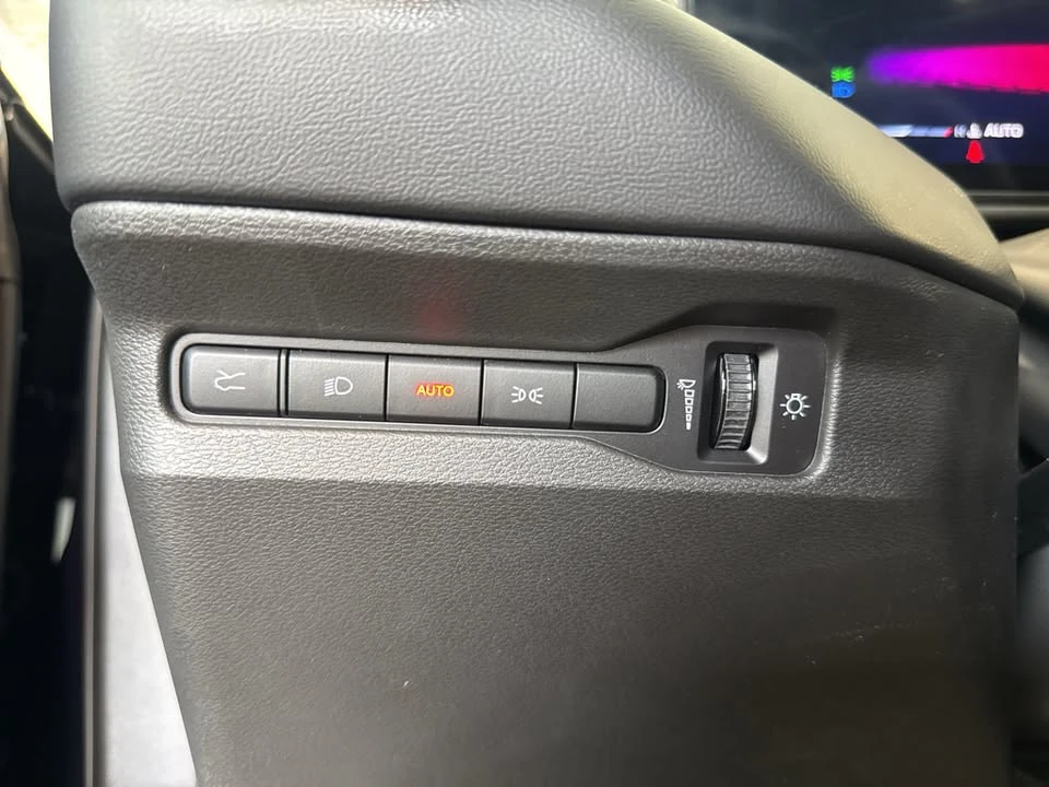 2026 Dodge Charger 8th Gen - Image 9 of 20