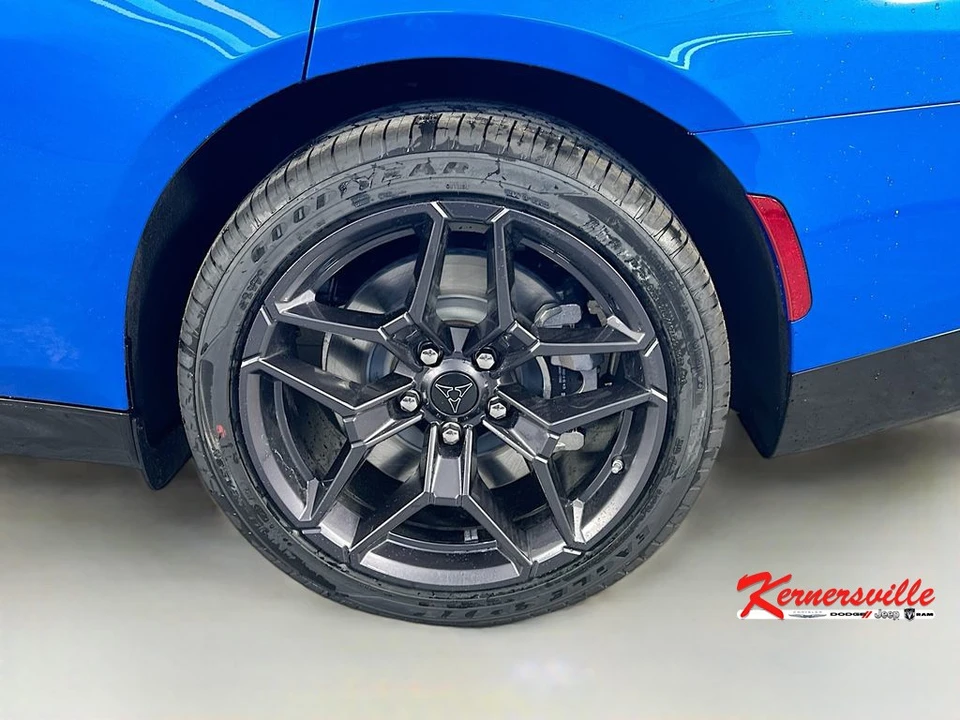 2026 Dodge Charger 8th Gen - Image 17 of 21