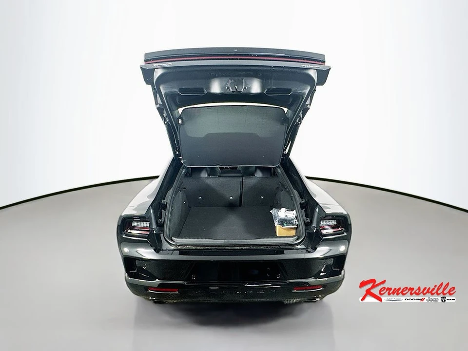 2026 Dodge Charger 8th Gen - Image 16 of 24