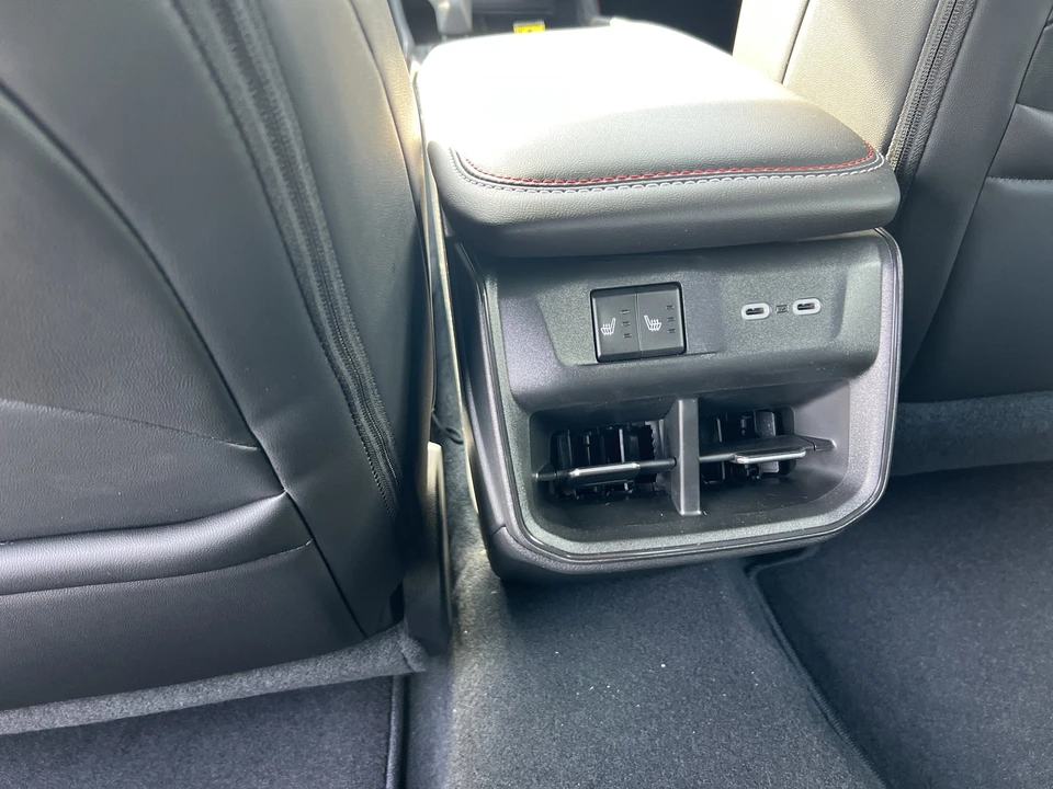 2026 Dodge Charger 8th Gen - Image 12 of 31